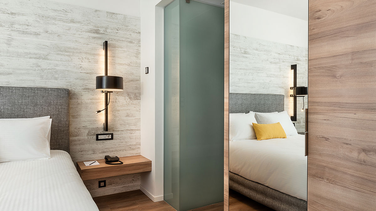 Family Suite Side Sea View 